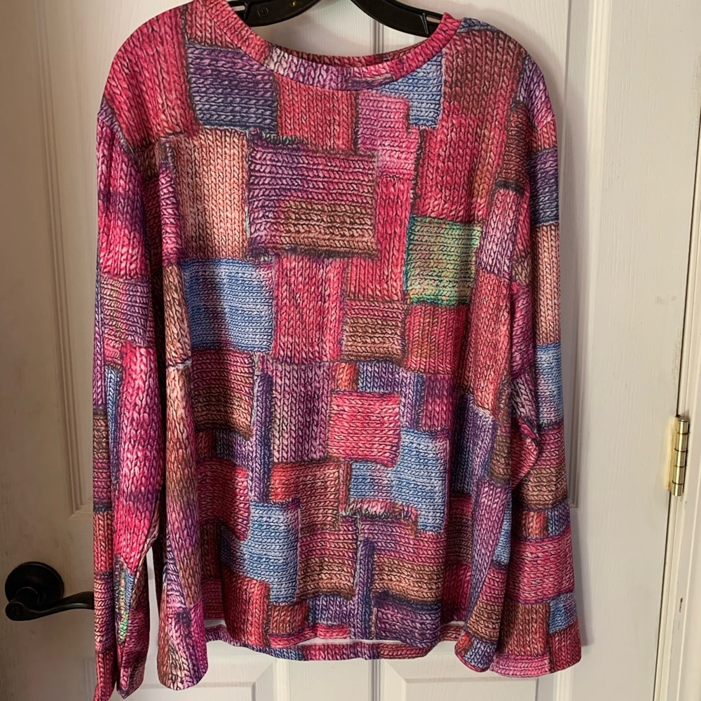 Women’s Brand New Long Sleeve Top